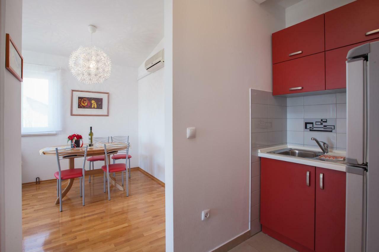 Apartments Ivandic Tucepi Ngoại thất bức ảnh