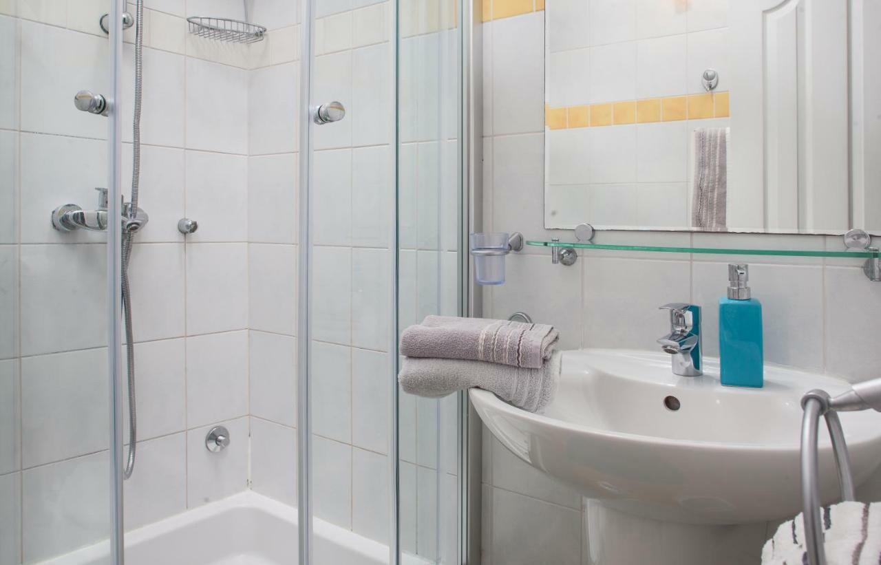 Apartments Ivandic Tucepi Ngoại thất bức ảnh